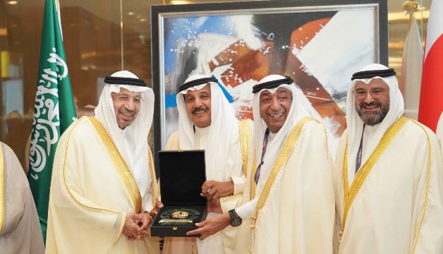 خلال اجتماع استثنائي لمجلس الأعمال البحريني السعودي بحضور وزير الاستثمار