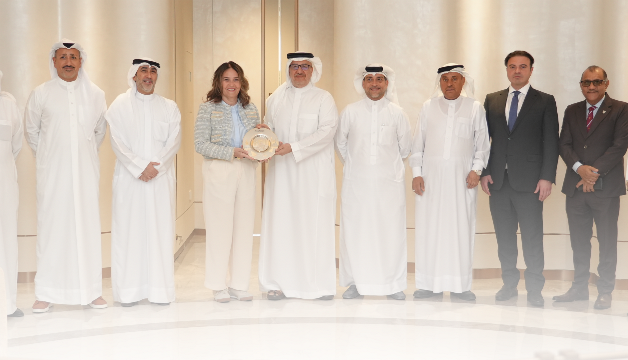 رئيس غرفة البحرين يستقبل سفيرة جمهورية صربيا