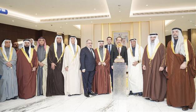 الرئيس القبرصي يزور الغرفة ويشهد توقيع اتفاقية تعاون بين غرفة البحرين وغرفة قبرص