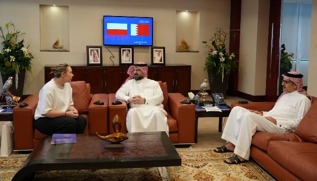       خلال استقباله رئيسة الشؤون السياسية والاقتصادية  والقنصلية بسفارة بولندا ... نجيبي:  فرص واعدة لزيادة التبادل التجاري وتنمية الاستثمارات بين البحرين وبولندا