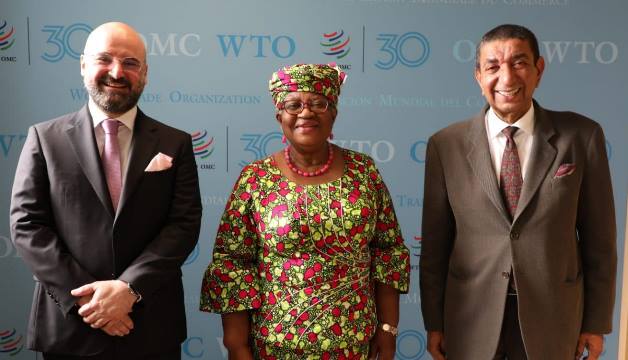 رئيس الغرفة يلتقى مدير عام منظمة التجارة العالمية لبحث آليات التعاون المشترك