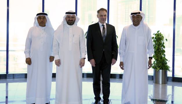 رئيس "الغرفة" و الوزير المفوض رئيس قسم الشؤون التجارية والاقتصادية بمندوبية الاتحاد الأوروبي يبحثان  تأسيس غرفة التجارة الأوروبية في البحرين