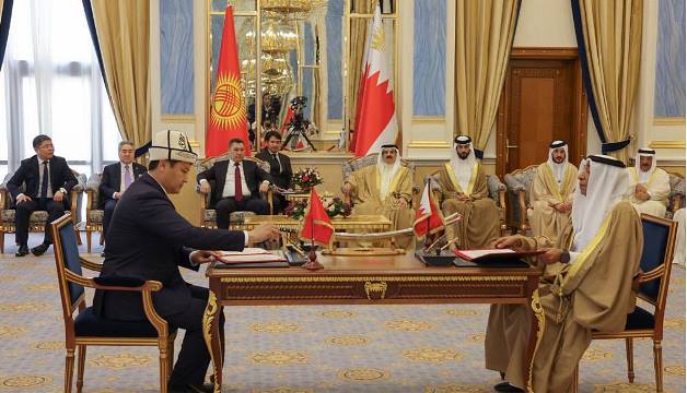 غرفة البحرين توقع مذكرة تفاهم مع غرفة التجارة  القرغيزية لتعزيز التعاون التجاري وخلق شراكات اقتصادية