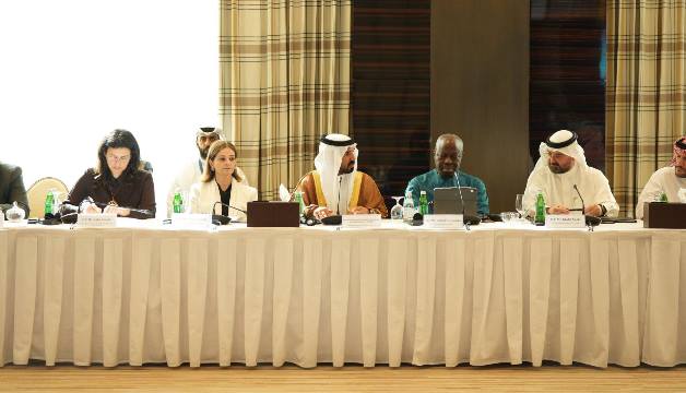 نظمتها الغرفة على هامش منتدى باب البحرين…  طاولة مستديرة تناقش الشراكة المستدامة بين أطراف الإنتاج الثلاثة ومنظمة العمل الدولية.