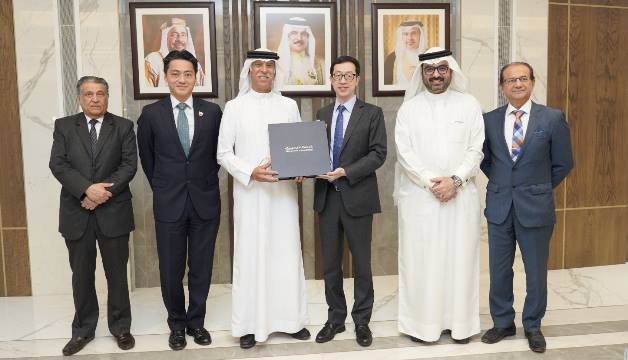 خلال استقباله وفداً من جمعية المصنعين الصينيين في هونغ كونغ.. النائب الثاني للغرفة: حريصون على تعزيز مسارات التعاون التجاري مع هونغ كونغ ودعم القطاعات الرقمية لتحقيق النمو الاقتصادي