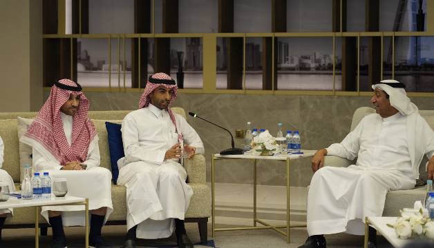 في إطار تعزيز التعاون بين الغرف الخليجية ... رئيس "الغرفة" يستقبل وفد مجلس شباب أعمال غرفة الشرقية لتعزيز تبادل الخبرات