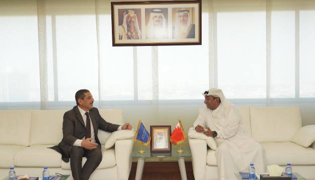 رئيس "الغرفة" يستقبل القائم بأعمال السفارة التونسية في البحرين لبحث تعزيز التعاون الاقتصادي