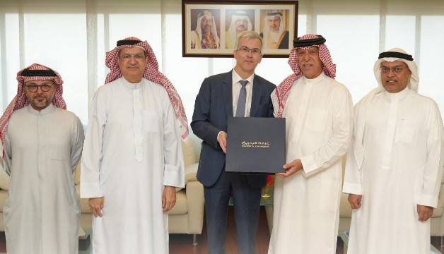 Bahrain Chamber Discusses Cooperation with EU Representative