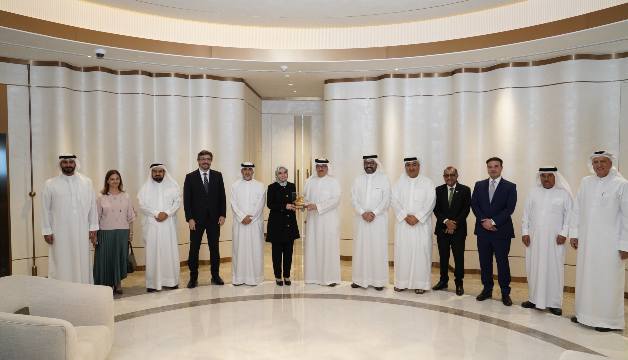 رئيس غرفة البحرين وسفير تركيا يؤكدان أهمية تعزيز العلاقات الاقتصادية والاستثمارية