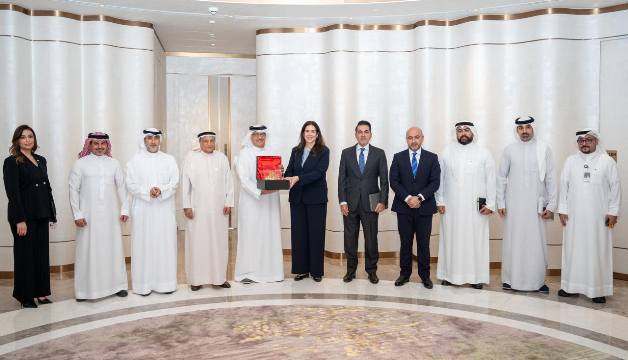 خلال استقباله رئيس مجلس إدارة بنك البحرين الوطني.. كانو: تعزيز استدامة المؤسسات الصغيرة والمتوسطة يتطلب حلولًا تمويلية مرنة ورفع كفاءة الإدارة المالية