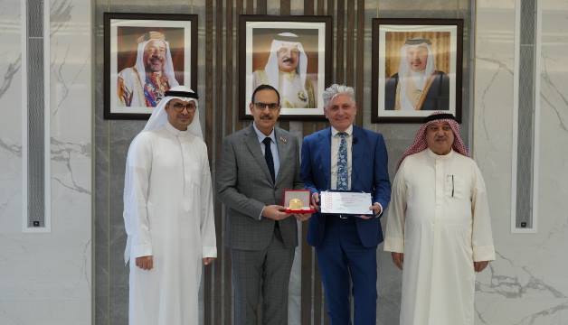 غرفة البحرين تعقد ندوة "التعليم من أجل المستقبل" لتطوير برنامج المسارات الوظيفية لمخرجات التعليم في البحرين